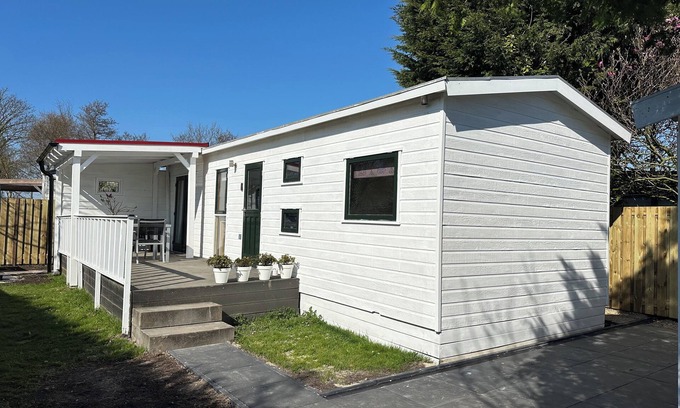 Sint Maarten House | Nice vintage chalet with free WIFI and nice terrace