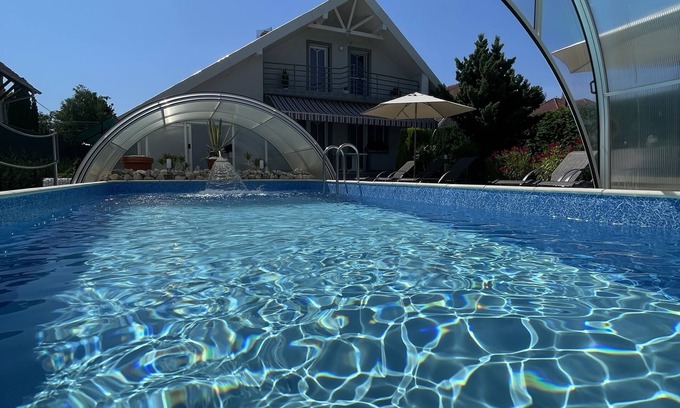 Balatonszarszo Apartment | Nicely equipped 2 bedroom apartment with pool near to the beach of lake Balaton