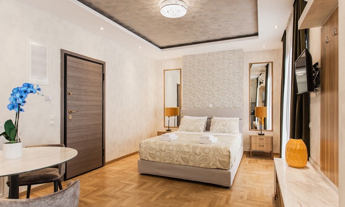 Athens Apartment | Nicholas Point Apartments and Rooms