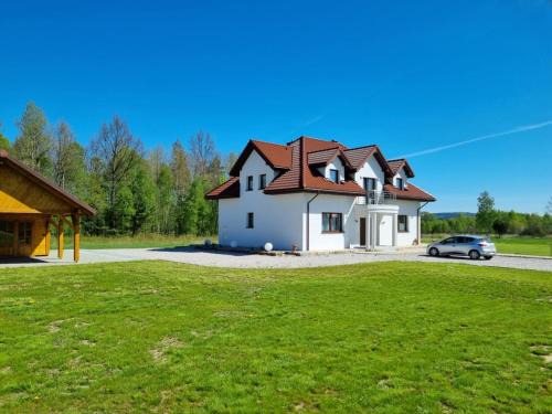 Beczkow House | Niebo nad Łysicą