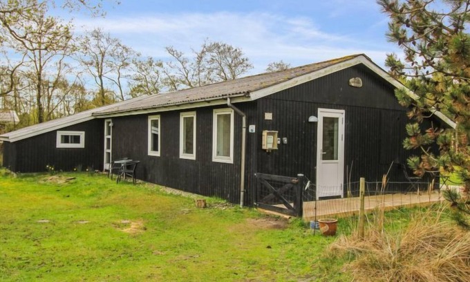 Rindby Strand House | "Nielsine" - 1.5km from the sea by Interhome