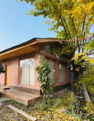 Sudarbal Cabin | Nigeen Vista Lakeside Chalet