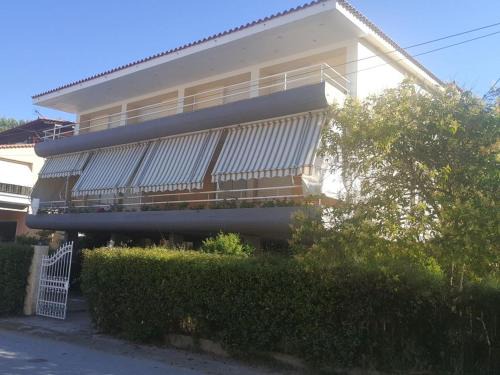 Pefki Apartment | Nikos Apartments