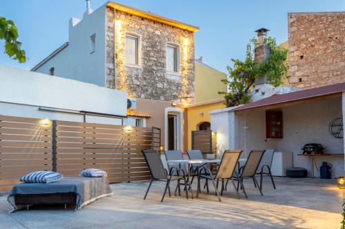Prines House | Nikos StoneHouse
