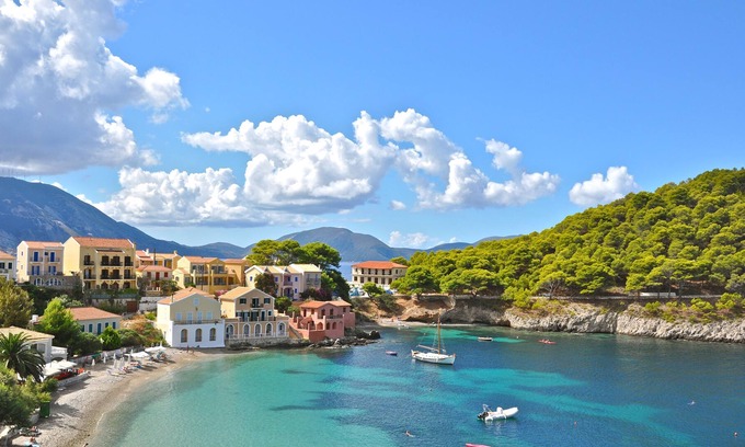 Assos House | Niriides Double Room in Asos Kefalonia 8