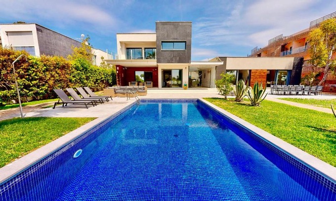 El Perello Villa | Nirvana