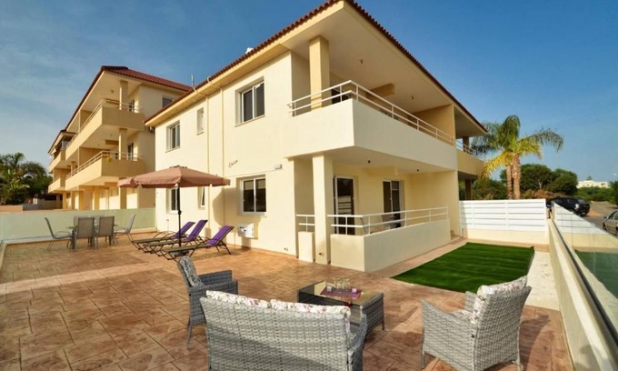 Ayia Napa Apartment | Nissi Martha 2 Bedroom Apartment With Public Pool