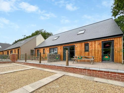 Foxley House | No 3 Rabbit Warren-Uk44299