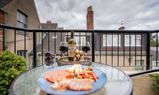 Pontcanna Apartment | No.6 Pontcanna Walk by SSW - FREE Parking