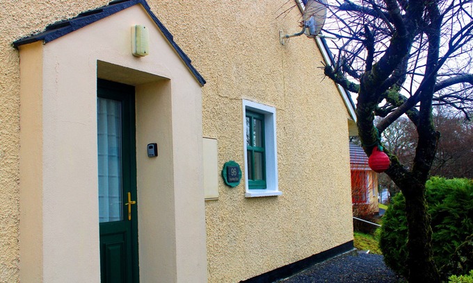 Clifden House | No 96 Clifden Glen, perfect couples retreat