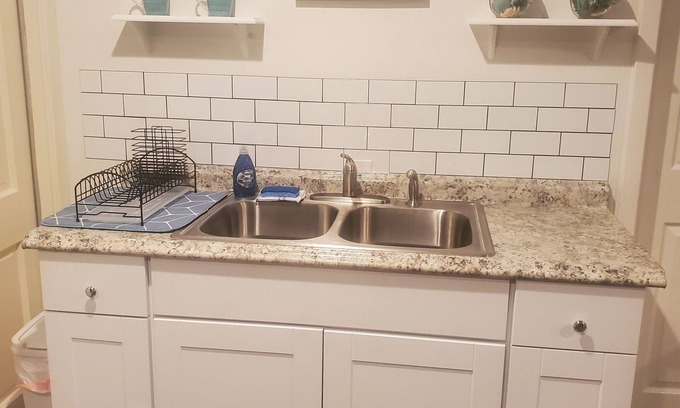 Victoria Apartment | NO CONTACT Mother-in-Law Suite