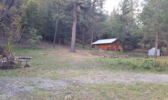 Nogal Cabin | NOGAL CANYON ESCAPES/BUNKHOUSE - LINCOLN COUNTY NATIONAL FOREST