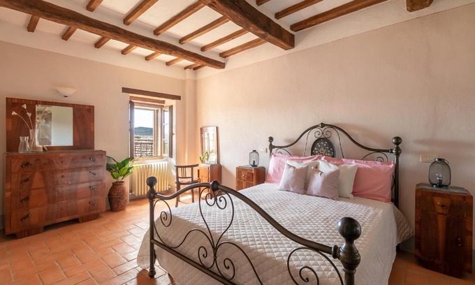 Contignano Apartment | Noi2+2 Vacanze - App. ANDREA