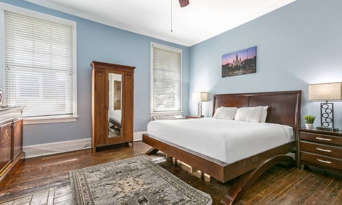 Mid-City Hotel | NOLA Vibes | Cozy Studio on Canal Street