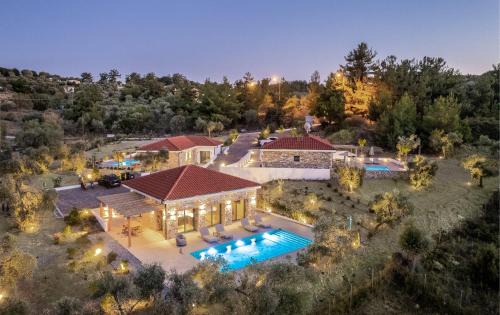 Potos Villa | NOMAS VILLAS With Private Pool
