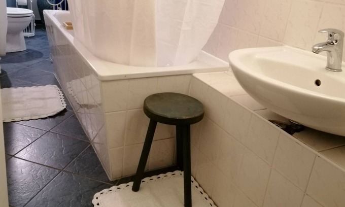 Blasewitz Apartment | Non-smoking balcony room for 3 people