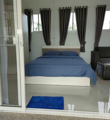 Mae Jo Bed & Breakfast | Nongnuchs Homestay Queen Bed