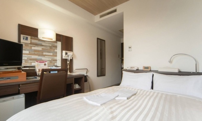 Tosu Hotel | Nonsmoking Semidouble room Free breakfast /Tosu Saga