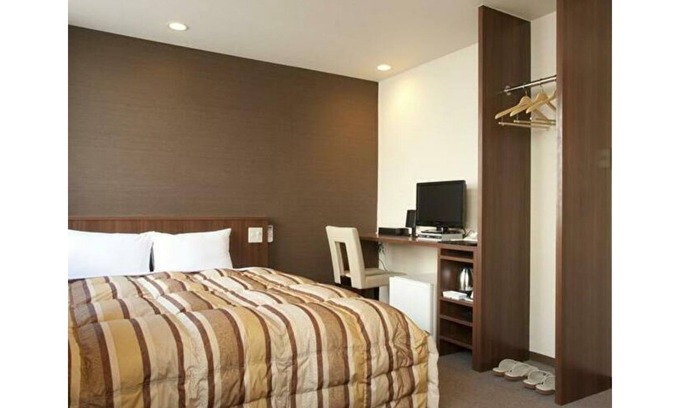 Oita House | Nonsmoking Westernstyle room double | Corona a / Oita Ōita