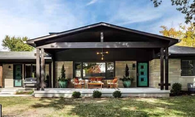 Indianapolis House | Nora Peace Retreat 2BR/1.5BA