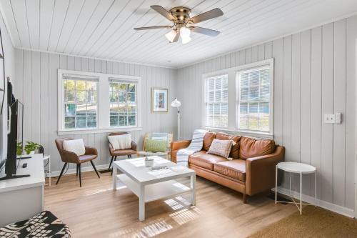 Norcross House | Norcross Adventure 2B Perfect for Group Trips