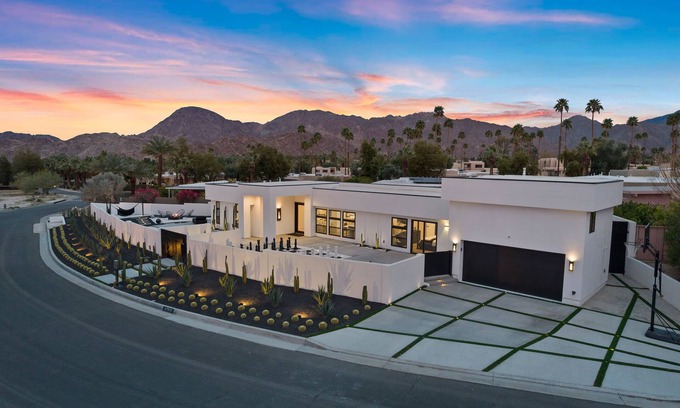 Palm Desert House | Nordic - A Modern Boho Stay