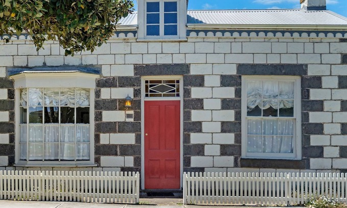 Port Fairy House | Norina Cottage - circa 1858