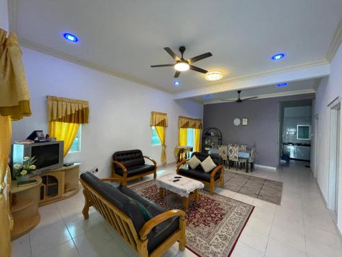 Bayan Lepas House | NORISH HOMESTAY