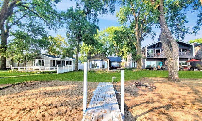 Spirit Lake House | North Bay Retreat & Guest House on West Lake Okoboji