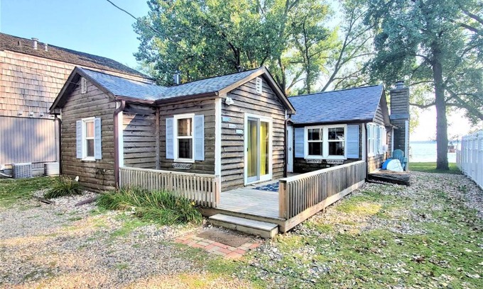 Spirit Lake Villa | North Bay Retreat on West Lake Okoboji