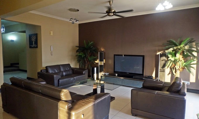 Downtown Kota Kinabalu House | North Borneo Paradise 12 Pax Penthouse