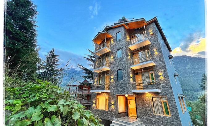 Old Manali Bed & Breakfast | North Deodar Avenue, Manali