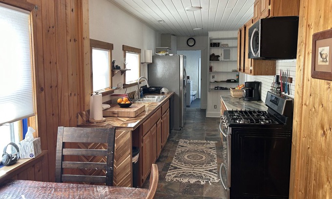 Walden House | NORTH PARK MOUNTAIN RETREAT 40 Minutes from Steamboat Hunting Fishing Hiking