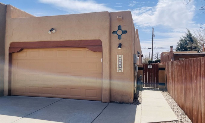 Albuquerque House | North Valley Southwest Gem