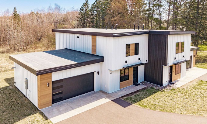 Hermantown House | Northern Comfort: The Vault - Your Refined Retreat near Duluth