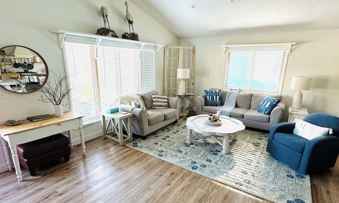Indian River House | “Northern retreat in the heart of Indian River.”