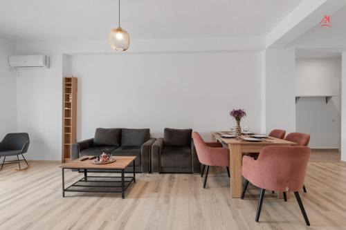 Stefanestii de Jos Apartment | Nortlight Big and Modern Apartment