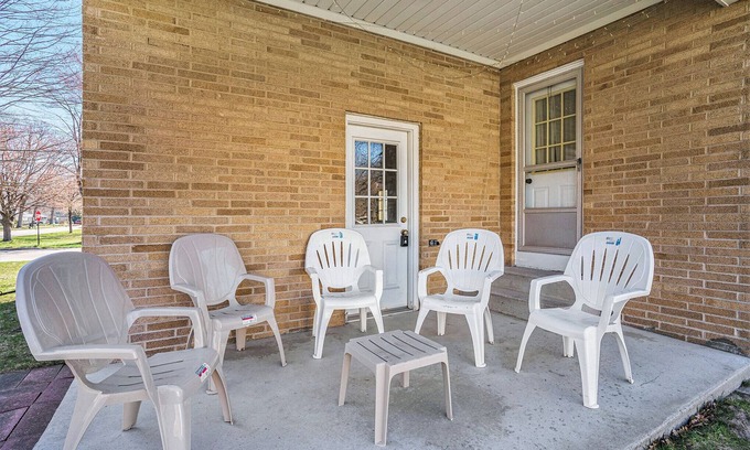 Norton Shores House | Norton Nook Vacation Villa-Family Home near Lake