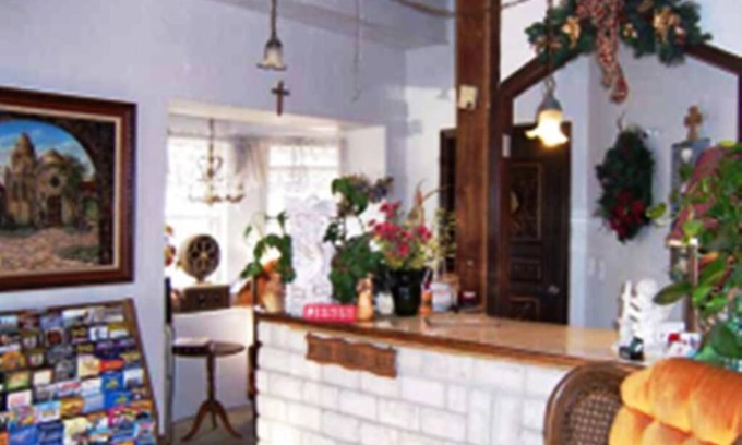 Oakley Hotel | Nostalgic Stay Inn