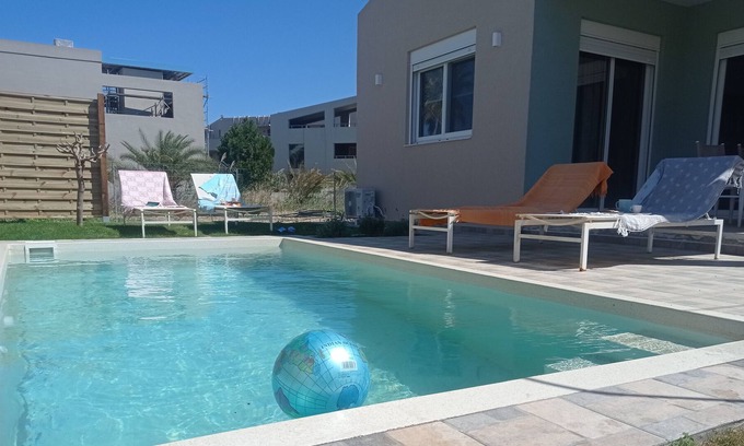 Kolymvari Cottage | Nostalgico private pool 2 minutes by foot from the beach!