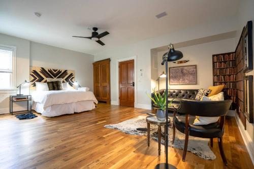 Five Points Apartment | Notorious Outlaw
