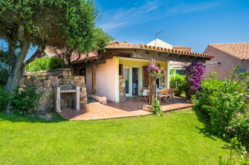Baia Caddinas House | NOVITA' Dimora Delfino - Spiaggia Privata, WIFI, AC