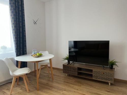 Pabianice Apartment | Nowe mieszkanie, fajna kamienica