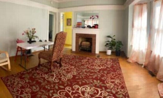 Downtown Berkeley House | nSunny 3 bedroom home with patio and parking on premises