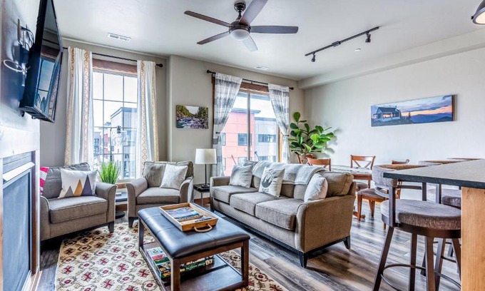 Columbia Falls Apartment | Nucleus 303
