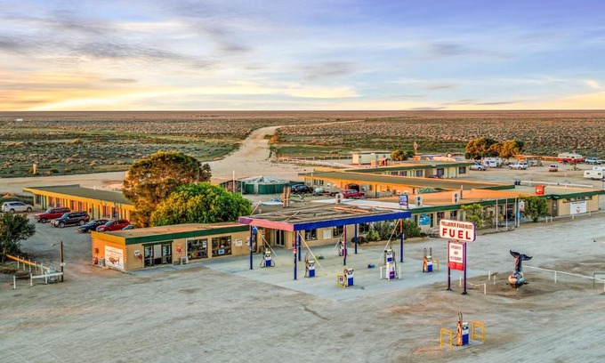 Nullarbor Hotel | Nullarbor Roadhouse