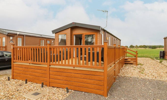 Stonham Aspal Cottage | NUMBER 54, pet friendly, with a garden in Stonham Aspal