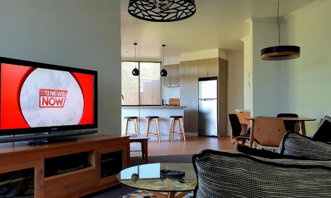 Port Campbell Apartment | Number 9 Leisure Stay
