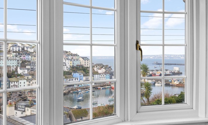 Brixham Cottage | Number Eleven - Harbour Views