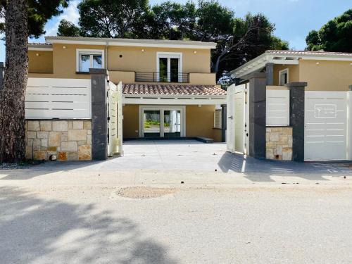 Porto Pino Apartment | Nuova Residenza dei 7 Pini a pochi passi dal mare